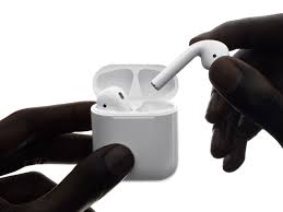 Oneplus Might Be Making Its Own Apple Airpods Called Bullets Business Insider Earbuds Wireless Earbuds Apple Airpods 2