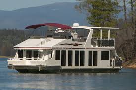 And luxury houseboats are definitely roomy, with plenty of space for family or friends. Home Shasta Lake Houseboat Rentals Luxury Houseboat Rentals