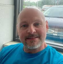 They look close , I'm wondering if this is him ?