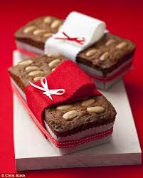 Decorated with golden and glacé glazed cherries and blanched almonds to give it that wonderful christmas feel. Recipe Mincemeat Loaf Cakes Mary Berry Recipe Christmas Cooking Mincemeat Cake