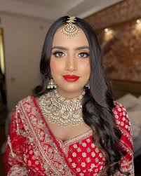 Bride Akanksha ❤️ . Makeup by : @shwetamathur_mua . Hairstyle by :  @hairbyjhanvi . Location : @clarioninnindore . .