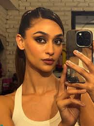 Olivia Dean officially replacing Taylor swift this winter for me 🤝🏼