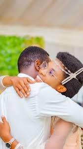 Niba wifuza gushimira abakubaye hafi mu buzima by’umwihariko ababyeyi ,mu  bukwe ,ku isabukuru n’ibindi birori #umusizimurekatete arabigufashamo. ,  #umusizimurekatete #amakiriro #wedding ...