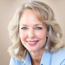 Heather Claus's Instagram, Twitter & Facebook