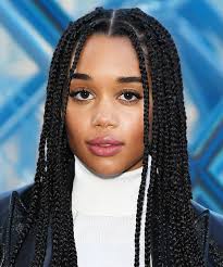 They look more exquisite and elegant than simple braids and allow attaching any material of any color, texture, and length. Knotless Box Braids For Protective Hair Styles 2020