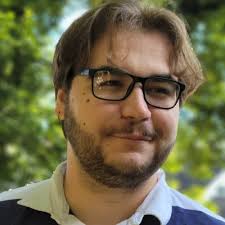 Navigating Early Hurdles in a Computer Science Career