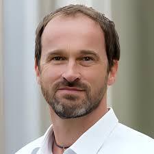 Frank Kaiser's Instagram, Twitter & Facebook