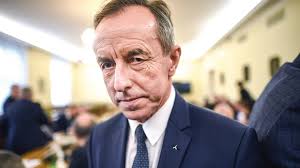 Dzień świra, reż. Marek Koterski.