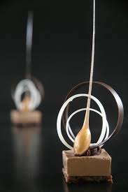 Escape And Gourmet Pleasures Evasion Et Plaisirs Gourmands Plating Presentation Fallplateddesserts In 2020 Dessert Prasentation Schone Desserts Dessertteller