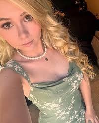 Mariah Lawson (@meowiah) • Instagram photos and videos