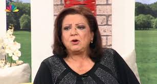 Η τζέσυ παπουτσή ήταν παντρεμένη με τον επίσης ηθοποιό και στιχουργό γιάννη μάνιο. 8rhnos Gia Tzesy Papoytsh Apo Ti Pe8ane Aitia 8anatoy Sygklonistikh Maxh Gossip Life