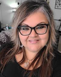 Gloria Kessler's Instagram, Twitter & Facebook