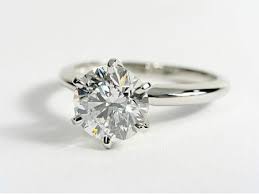 White gold is a combination of gold metal and one or more white metals such as silver and palladium. Eeps If Your Boyfriend Gave You A Yellow Gold Engagement Ring But You Wanted White Gold Or Vice Versa Would You Change The Setting This Reader Wants To Glamour