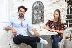 Loki isimli dizinin tüm haber ve videolarına bak. Kalp Atisi Nin Yildizlari Gokhan Alkan Ile Oyku Karayel Dizilerini Ve Aska Bakislarini Anlatti