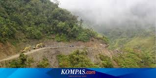 Trans studio mini surabaya ini kabarnya akan hadir di surabaya barat. Proyek Jalan Trans Papua 3 720 Kilometer Telah Dibangun