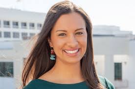 Julia Pollak's Instagram, Twitter & Facebook