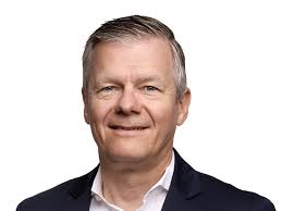 Leadership, structure and ownership