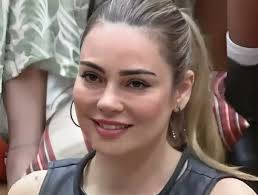 De jornalista para jornalista: Cynthia passa o bastão para Rachel na  paquera com André