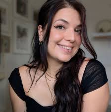 Aujourd'hui c'est l'anniversaire d'un personne extraordinaire qui se dévoue  tellement à son travail pour vous donner un services exemplaire. Joyeux  anniversaire Janick Desjardins et merci pour ton engagement 😘🥰💐🎊🎉🪅  *avec la belle