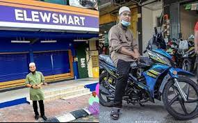 Elews mart sdn bhd kini sedang mencari pekerja bagi jawatan. Nak Bantu Mereka Walau Sedikit Tapi Berterusan Bakal Buka 10 Pasar Raya Ustaz Ebit Lew Mohon Doakan Bisnesnya Gempak