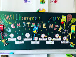Grundschullehrerin Auf Instagram Das Buchstabenfest Kann Beginnen Ein Erster Kleiner E In 2020 Elementary School Teacher Elementary Schools School Teacher