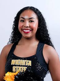 Elise Legrand's Instagram, Twitter & Facebook