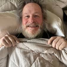 Tracy Pew's Instagram, Twitter & Facebook