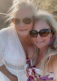 Jamie Alves's Instagram, Twitter & Facebook