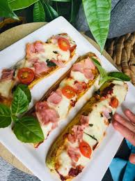 Courgettes Facon Pizza En 2020 Courgette Facon Pizza Recettes De Cuisine Recette