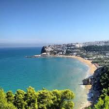 Qui L Estate Non Smette Di Regalare Colori Unici Ora Live Dal Paese Del Sole Peschici Gargano Puglia Www Pizzicatobeb Com Foto Le Foto Estate