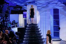 Come al solito noi siamo qui per darvi alcune istruzioni, specie se vi troverete in difficoltà nel seguire. C E Posta Per Te La Puntata Del 25 Febbraio Con Bradley Cooper E Luciana Littizzetto Marida Caterini Tv Intrattenimento Informazione Talk Show