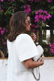 Bei feinen glatten haaren mit wenig volumen empfehlen viele friseure sehr gerne eine mittellange frisur. Die Besten Haarschnitte Fur Mittellange Haare Fashiioncarpet