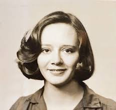 Karla Laing's Instagram, Twitter & Facebook