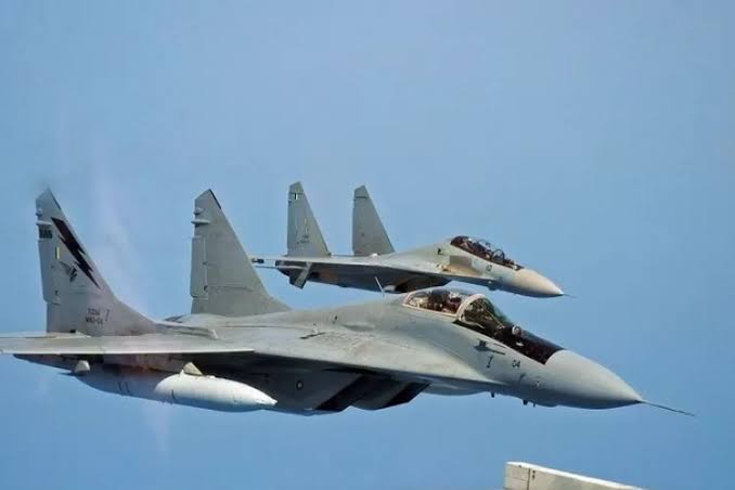 images?q=tbn:ANd9GcRR4SD3HqtUGtPueQMydmx