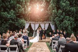 16 Outdoor Wedding Venues In Atlanta Ga See Prices Outdoor Wedding Venues Wedding Venues Woodstock Wedding