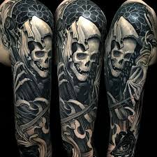 Nur Wenige Tatowierer Haben Die Szene In Den Vergangenen Jahre So Aufgewuhlt Wie Julian Sieber Unterarm Tattoo Mann Unterarm Armeltatowierungen Unterarm Tattoo