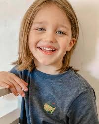 Keeley Williams's Instagram, Twitter & Facebook