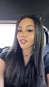 Alison Schubert's Instagram, Twitter & Facebook