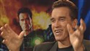 Tiesitkö tämän: Schwarzenegger kaupitteli vitamiineja Stockmannilla.