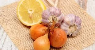Un Remede Surpuissant Oignon Ail Et Citron Ameliore Ta Sante Remedes Oignon Remedes Naturels Recette Pour Maigrir