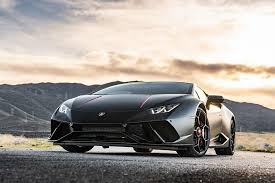 A performance variant of the huracán, called the performante, was observed in october 2016, at the nürburgring track. Vf8xx Lamborghini Huracan Performante Mit 830 Ps