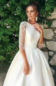 Pin By Widya On Lace Bow And Pretty Things Wedding Dress Long Sleeve Ball Gowns Wedding Modest Wedding Dresses