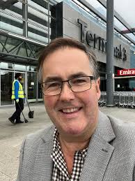 Good morning Daydreamin' Family and welcome to our new members. Roseli,  Chris and I are just delighted that you have joined our ranks and look  forward to all your pics, posts and