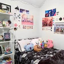 By ayuhndyn000 (ayuhndyn.) with 286 reads. 8 Dekorasi Kamar Untuk Fans Bts Bakal Kece Walau Cuma Pakai Poster