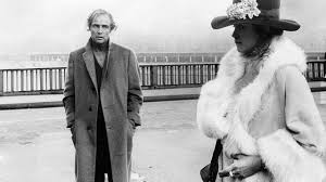 Marlon brando, maria schneider, massimo girotti. Stasera In Tv I Film Di Oggi Lunedi 21 Gennaio 2019 Silhouette Donna