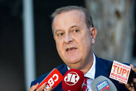 Archivo:Paulo Garcia em 2015.jpg