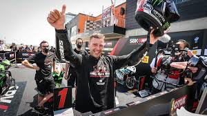 Wir weisen darauf hin, dass sie das angebot der sbk verlassen, es gelten dann die datenschutzbestimmungen des jeweiligen anbieters. Sbk Rea Over The Moon To Have Joined The 100 Club Together With Rossi And Agostini Gpone Com