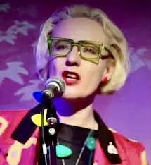 Oooh Beehive online with Pip McDonald