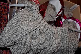 Simple beginner afghan with all double crochet stitches. Knitted Blanket Tialys