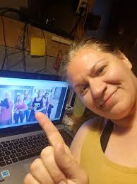 Jennifer Feathers (@jfeathers09)